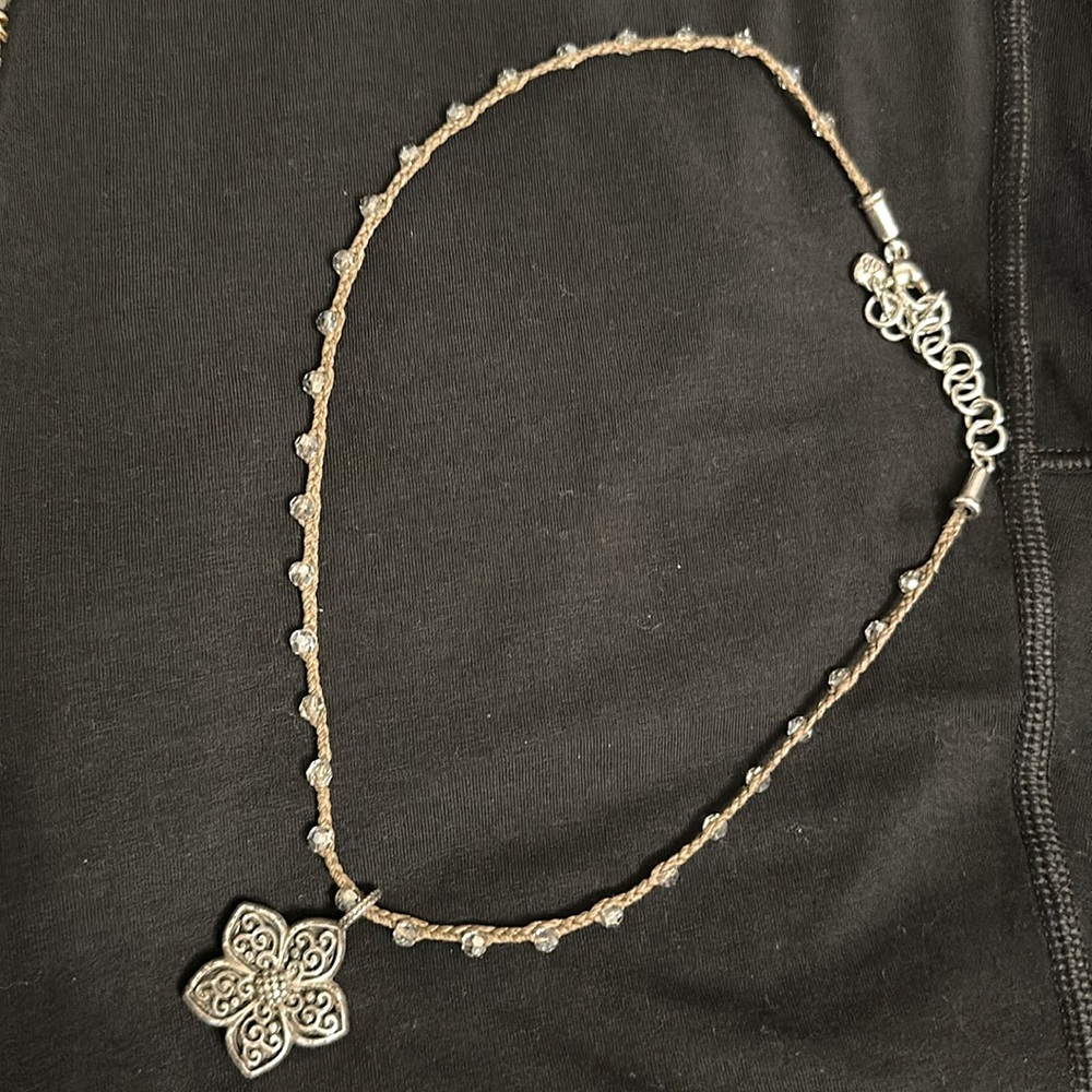 Brighton Necklace with silver das Daisy drop